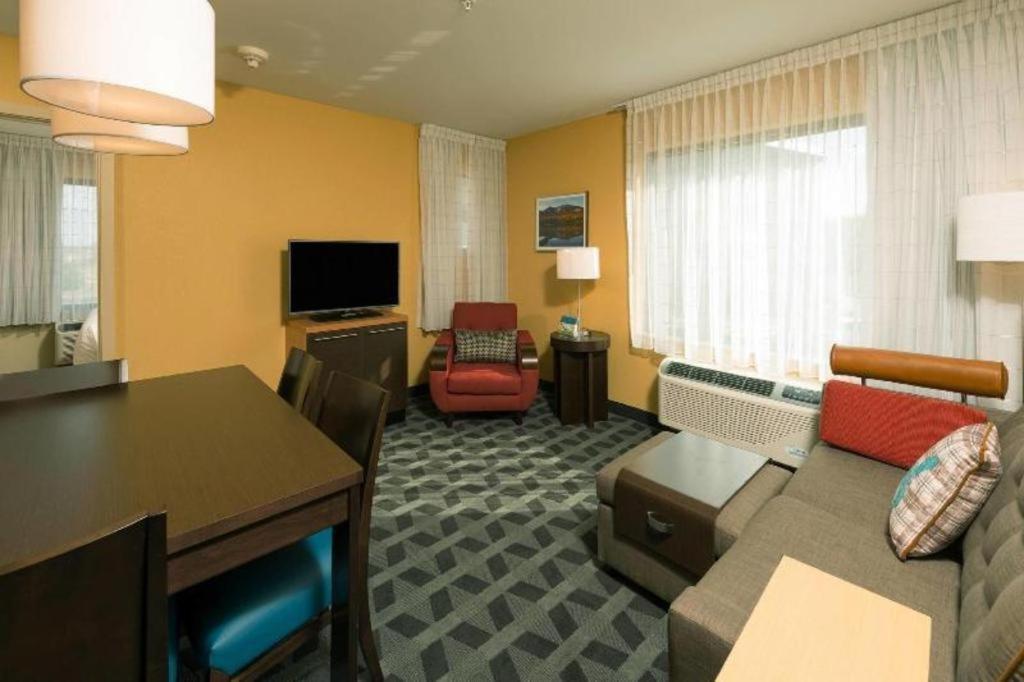 Towneplace Suites Бангор Екстериор снимка