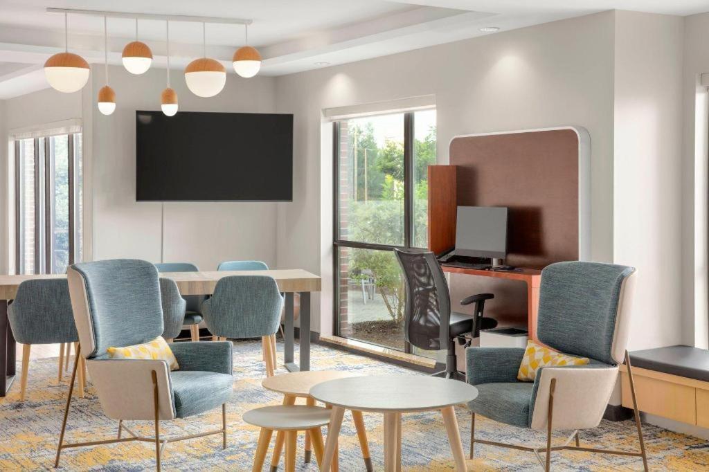 Towneplace Suites Бангор Екстериор снимка